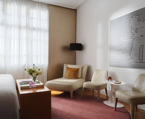 Junior Suite City View The Excelsior Thessaloniki (1)